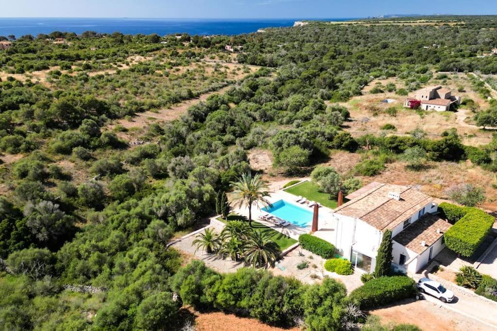 Casa De La Luz Vila Cala Llombards Exterior foto